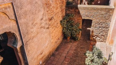 Alcazaba W Maladze - Spacer Przez Zabytkową Fortecę