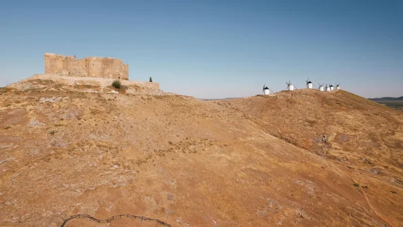 Malownicze Wiatraki Don Kichota - Odkryj Consuegrę W Regionie La Mancha