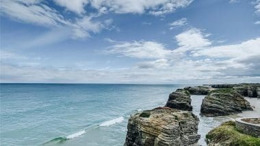 Plaża Las Catedrales - Ikona Północnego Wybrzeża Hiszpanii