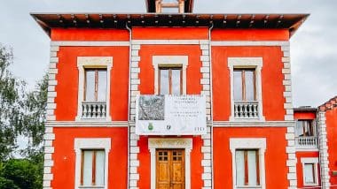 Spacer Po Cangas De Onís. Rzymski Most, Królewskie Skarby I Dolmeny